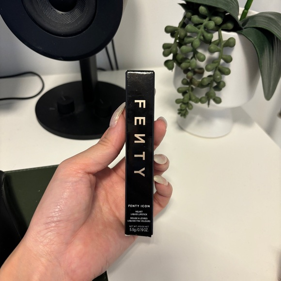 NIB Fenty Beauty Icon Velvet Liquid Lipstick - Picture 5 of 8